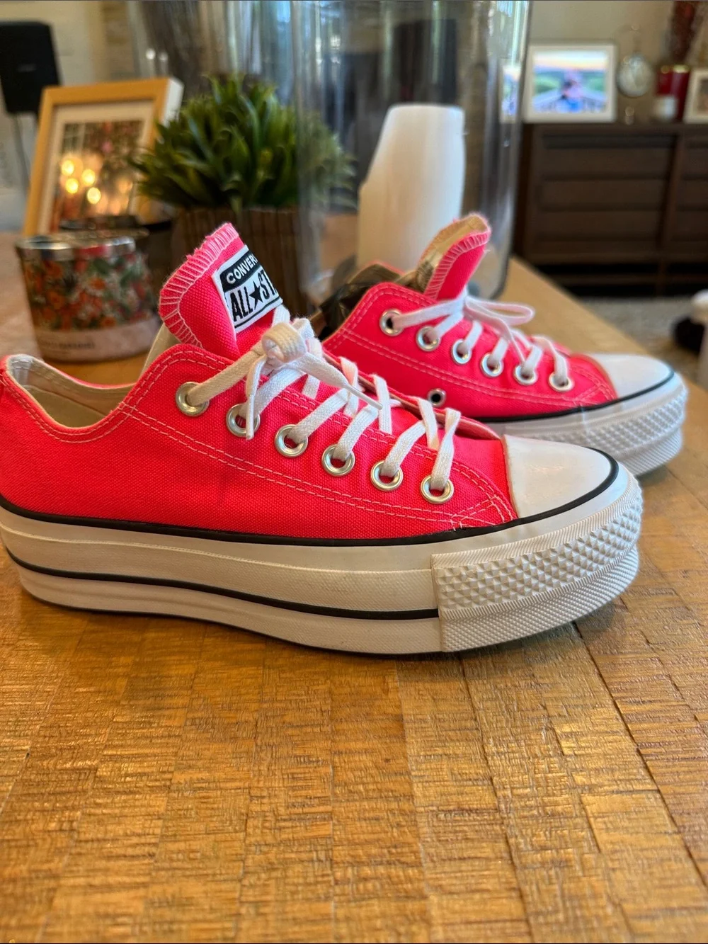 Converse low top